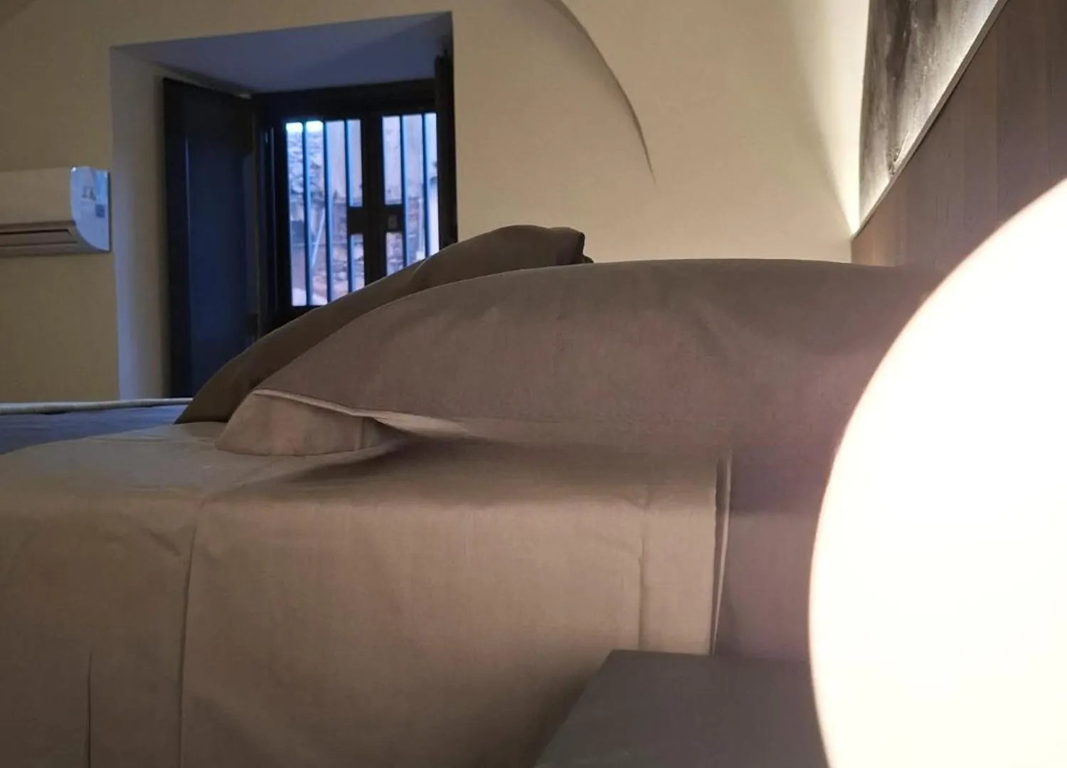 Moon Art Home Design カターニア 別荘
