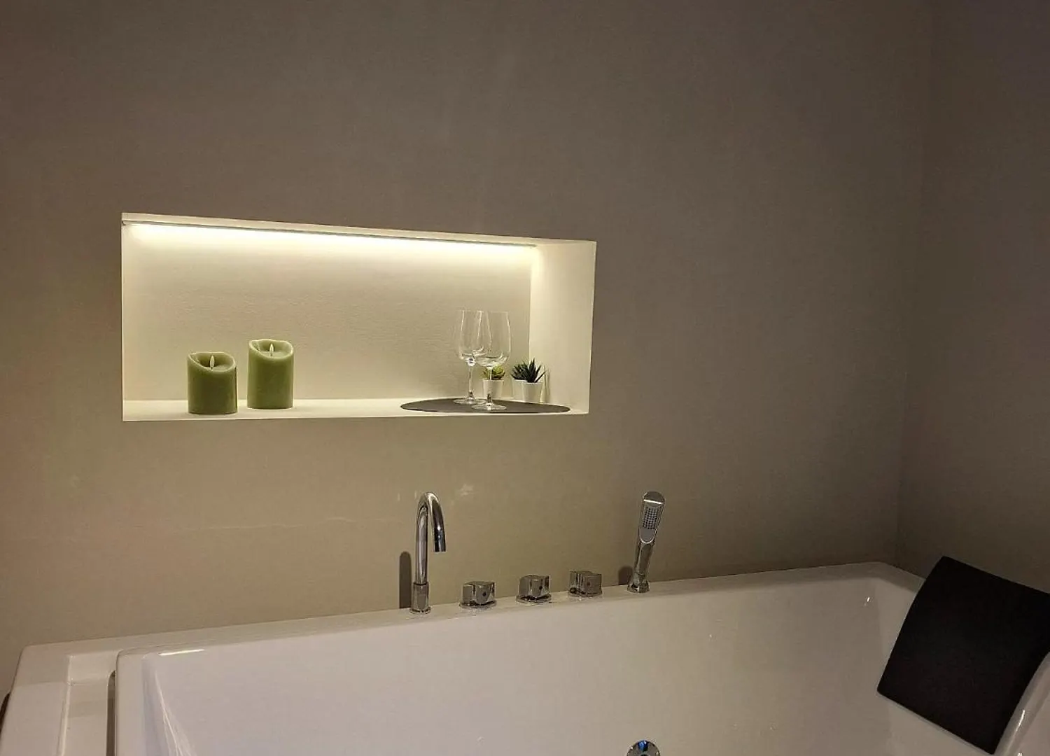 Holiday home Moon Art Home Design Catania Italy